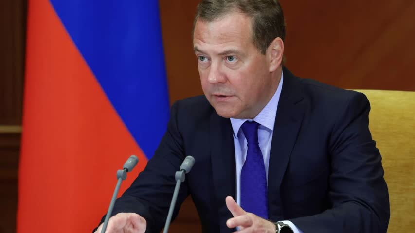 Фото - Медведев пригрозил перестать поставлять газ в Европу