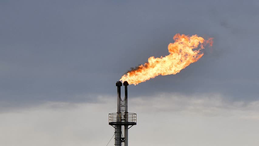Фото - США анонсировали введение потолка цен на нефть из России