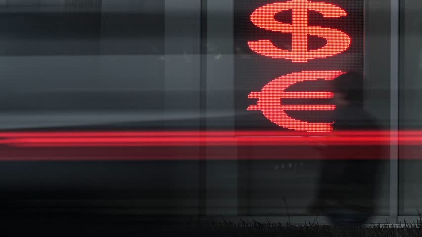 Фото - У российских банков резко сократились запасы долларов и евро